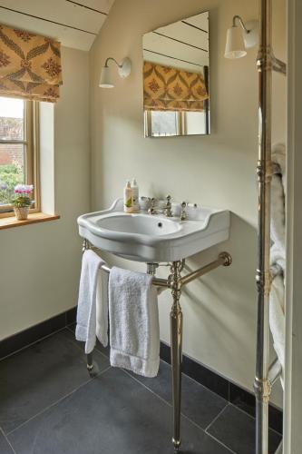 The Three Daggers - image 6