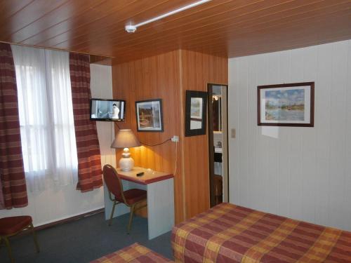 Hotel Beausejour - image 10