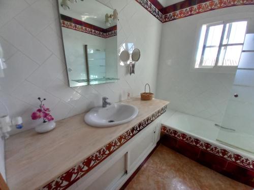 Family Room room in Alojamiento Colina del Sol