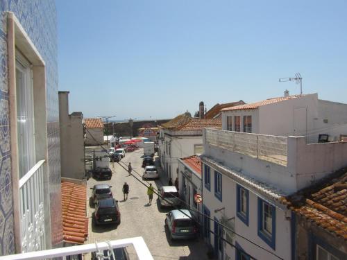 D. Antonia, Peniche