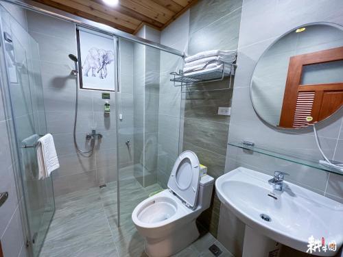 Phòng tắm, Geng Niou Yuan in Đài Trung