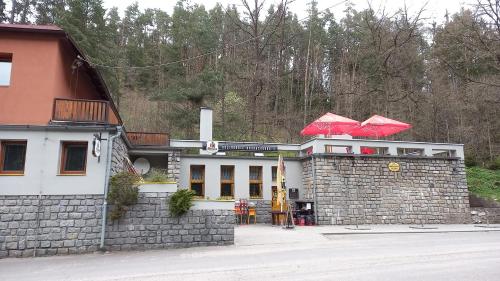 Lesní Restaurace Harrachovka - Tábor