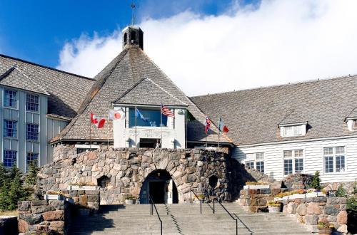 Timberline Lodge - Accommodation - Government Camp