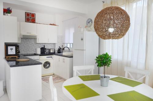 Mia's Cove Mia's Cove