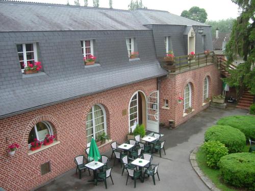 Logis Hôtel le Clos du Montvinage Rest. Auberge Val de l'Oise