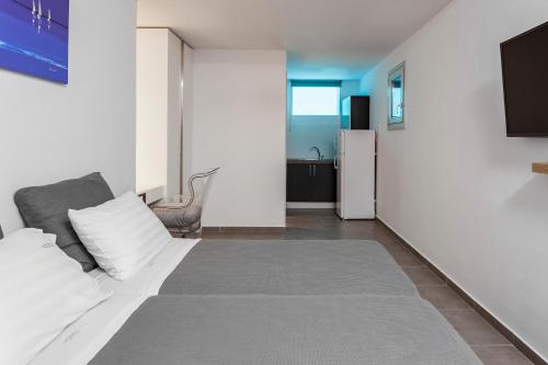 The Mykonist Executive Villa Elia Beach The Mykonist Executive Villa Elia Beach