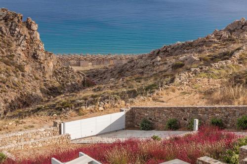 The Mykonist Executive Villa Elia Beach The Mykonist Executive Villa Elia Beach