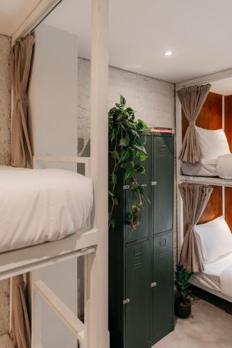 Tamni – Bangkok, NY