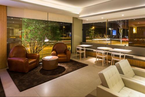 DMax Hotel