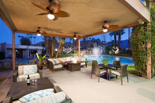 Desert Isle Resort, a VRI resort in Palm Springs, USA