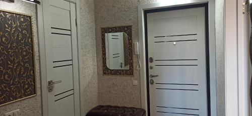 Apartment on Stroiteley - image 10
