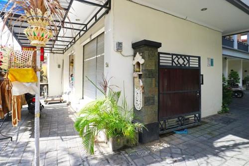 Legong House 2 Kuta photo