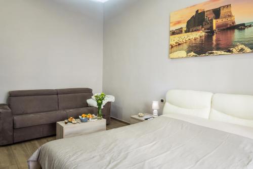 Parthenope Suite Rooms Vomero Vanvitelli a 2 min quartieri spagno via Toledo, Neapel (Foto 10)