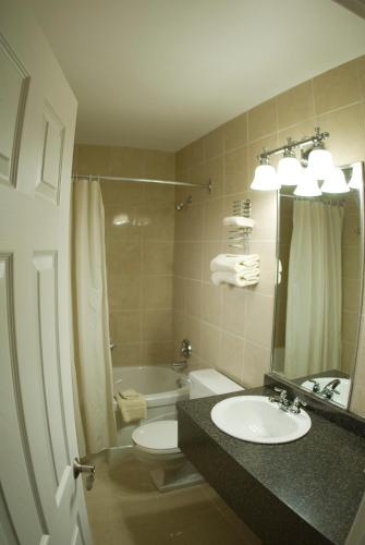 Falls Manor Resort – Niagara Falls, ON