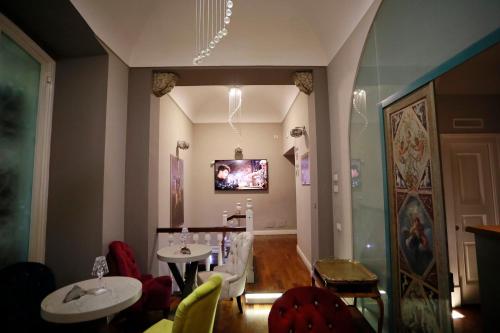 Leone Camere D'autore in Chiaia