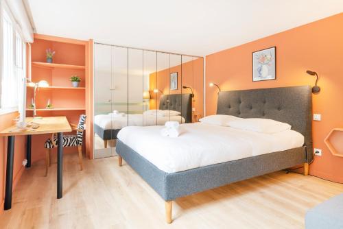 One-Bedroom Apartment image 2