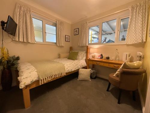 The Great Grubb Bed & Breakfast - image 13