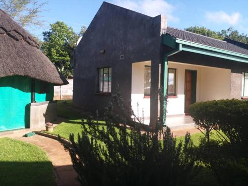 ทัศนียภาพภายนอกโรงแรม, The Best Green Garden Guest House Harare in ฮาราเร