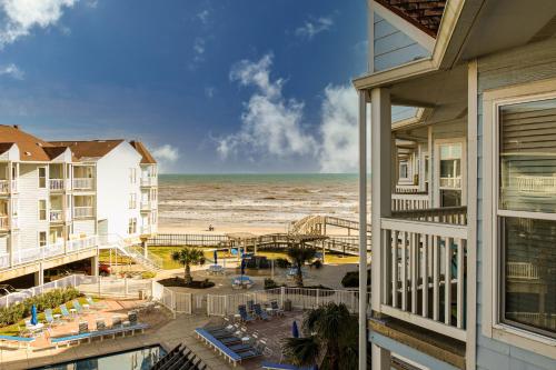 Seascape 1318 Hotel Room - image 13