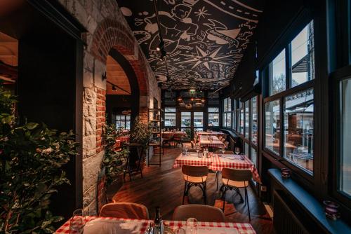 Restaurant, Hotel Saint-Amour in Durbuy