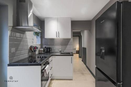 MODERN 1 BED BURNHAM HIGH ST-DIRECT TRAIN 2 LONDON