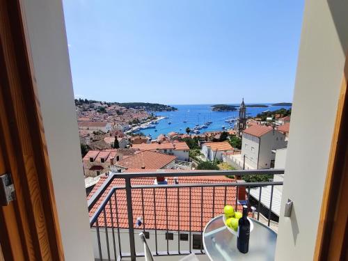 Brand new apt W balcony & perfect seaview at center 5