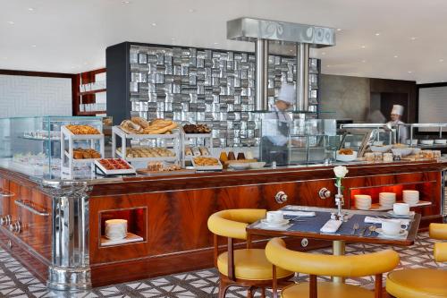 Shangri-La Jeddah - image 4