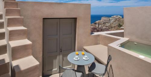 Old Castle Oia - image 8