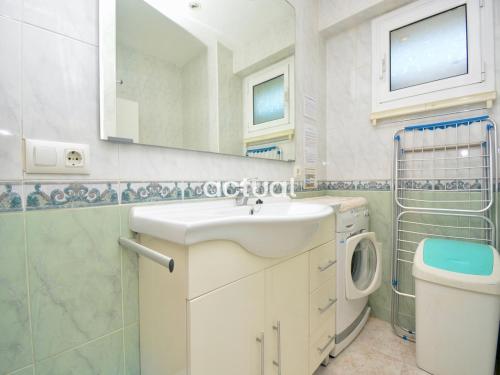 Elypalace 11-10B - image 7