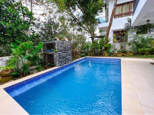 Ysabel's Summer Place