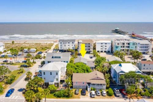 Salty Shack Unit A Dog Friendly Home Across from the Beach - Central Location - image 14