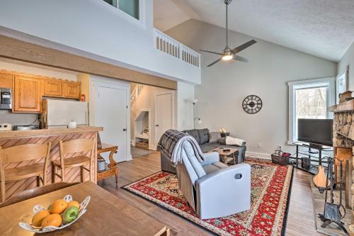 Less Than 1 Mi to Jack Frost Lake Harmony Townhome! Less Than 1 Mi to Jack Frost Lake Harmony Townhome!