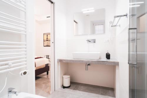 Lux Pretoria Rooms, Рим (фото 9)