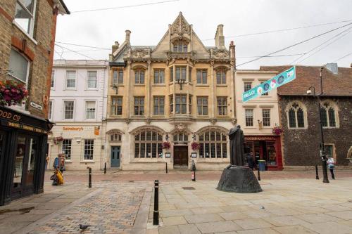 Picture of Idyllic City Centre Apartment In Canterbury