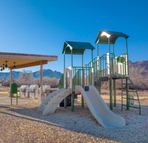 The Moab Resort, WorldMark Associate