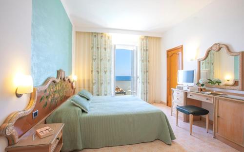 Superior Double Room with Sea View