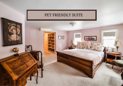 King Suite (Pet Friendly Rooms) 