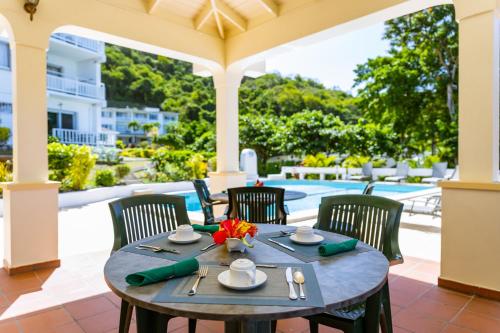 Restaurante, Siesta Hotel in St Georges