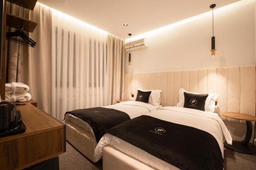 Plaza Boutique Hotel Room Type - Standard Twin Room
