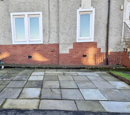 PREMIER - Chapel House with Driveway! in Cleland