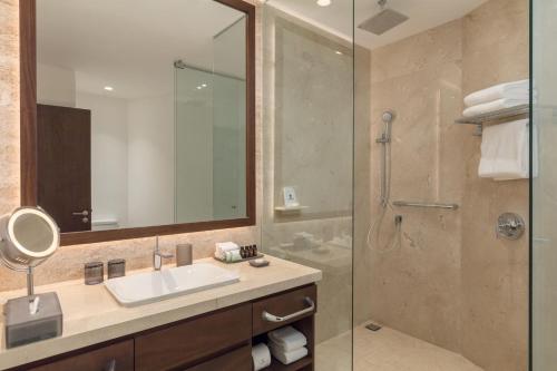 Camino Real Club King image 2