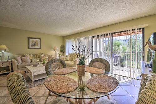 Siesta Key Condo with Balcony - Walk to Beach and Bay - image 10