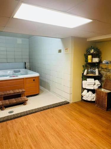 Senate Luxury Suites - image 14