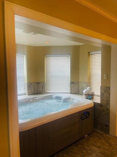 Senate Luxury Suites - image 10