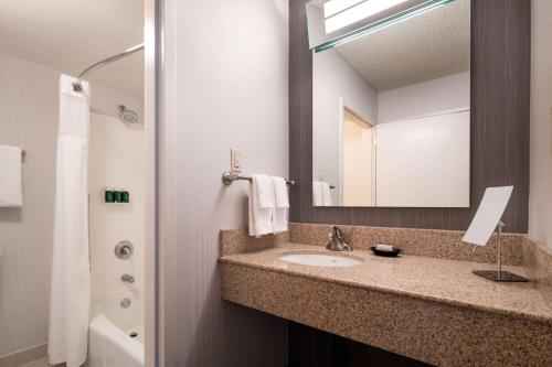 Sonesta Select Los Angeles LAX El Segundo - image 7