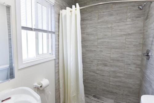 Holly Park Motel near LAX – Inglewood, CA
