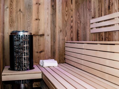 桑拿, Chalet in Jochberg with Sauna  Mountain Views in 賀勒斯巴赫