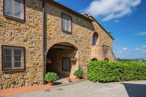 Apartment in Montaione with fireplace