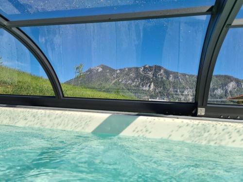 泳池, Chalet Gamsknogel mit privatem Pool und Whirlpool in 因策爾市中心