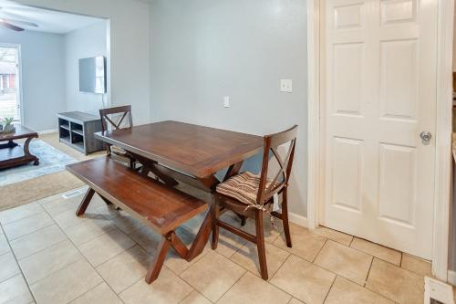 Belleville Beauty - Luxury Stay for Work or stay for Play either way this is the perfect property fo in Belleville (IL)